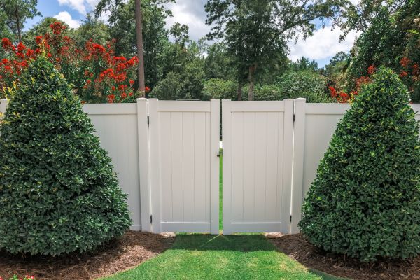 Vinyl Gate Installation Service